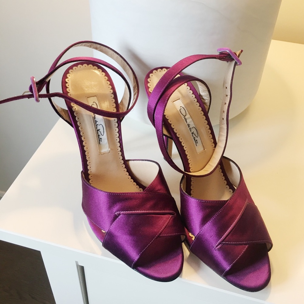 Oscar De La Renta sandal 👡(plus bonus Ferragamo kit)